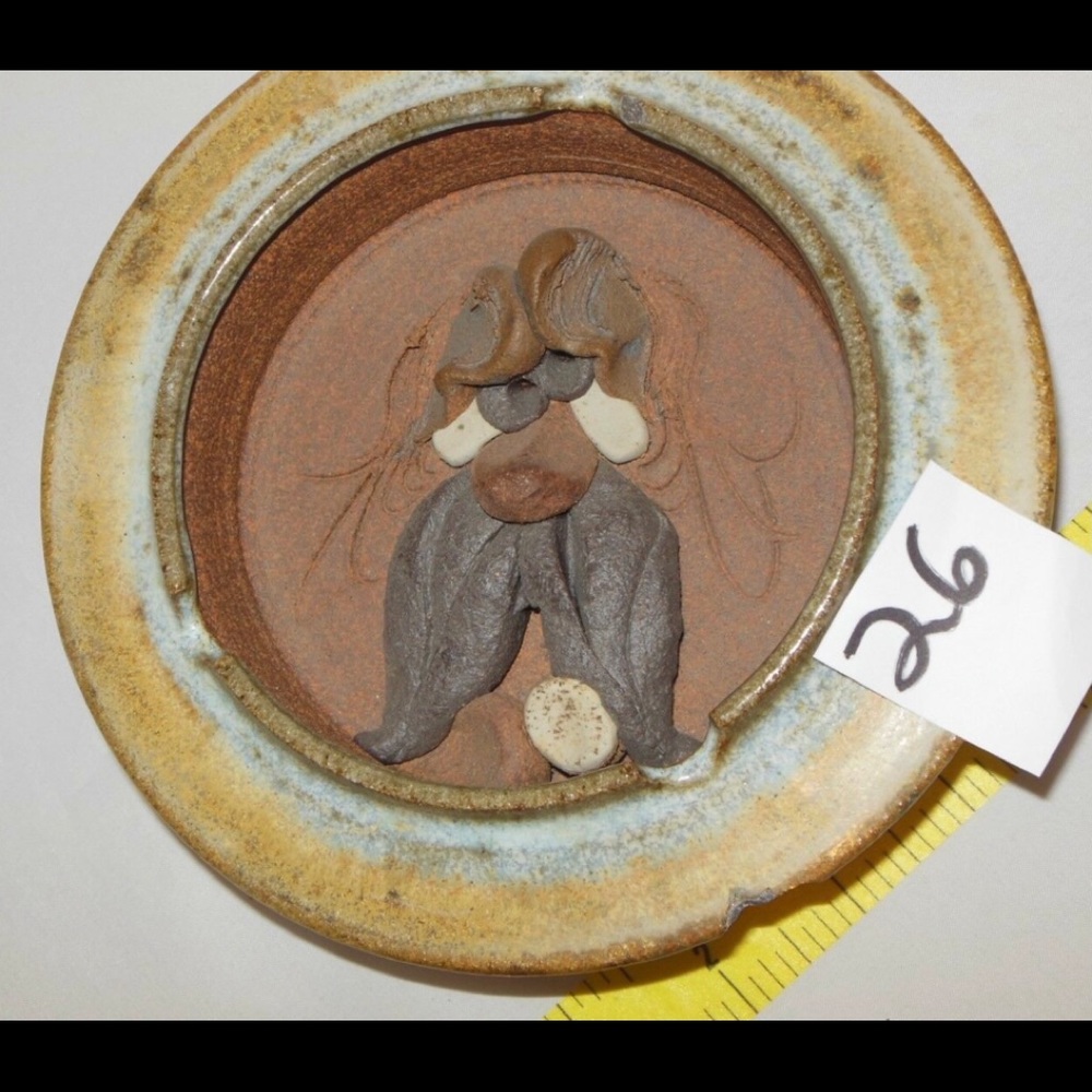 VINTAGE RARE STONEWARE CLAY FUNNY FACE ASH TRAY OR NUT BOWL